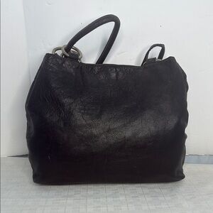 PIERRE BALMAIN LEATHER DRAW BAG.